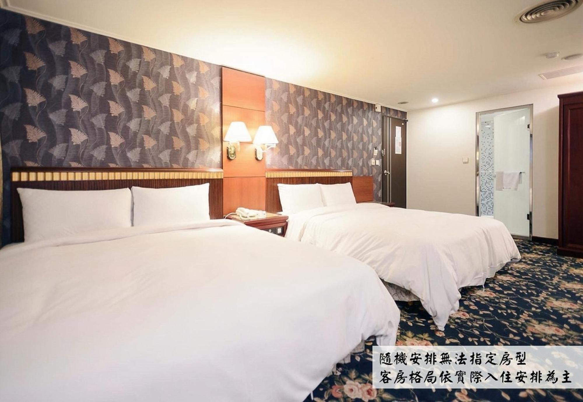 Kiwi Hotel Mrt Wenxin Branch Тайчжун Экстерьер фото